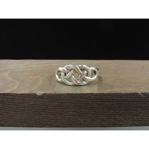 Size 8 Sterling Silver Celtic Knot Design Band Ring Vintage Bohemian Everyday